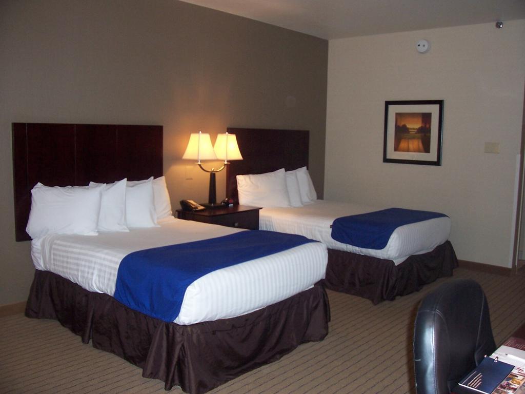 Nichols Village Hotel And Spa Clarks Summit 部屋 写真